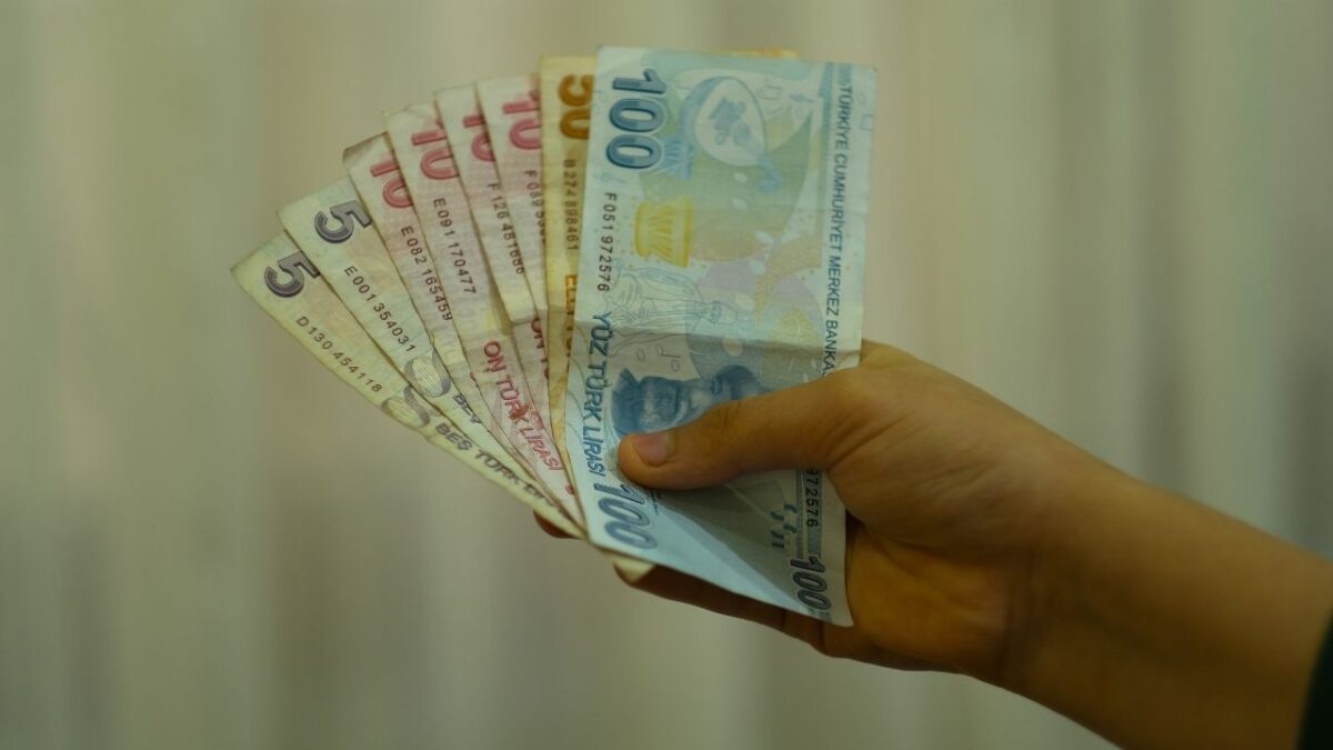 Ramazan Desteği: 2500 TL Hesaplara Yatırıldı!